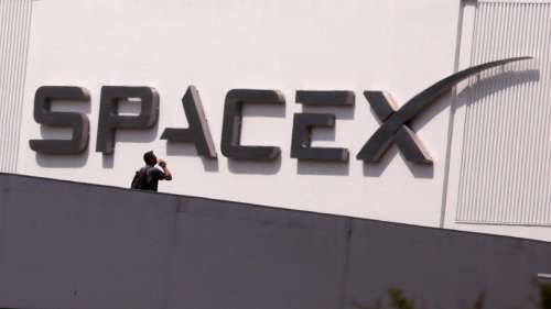 SpaceX заключила сделку с частным стартапом о доставке астронавтов на МКС