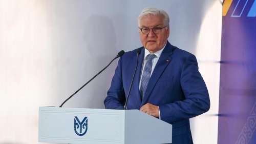 В Германии распустили Бундестаг