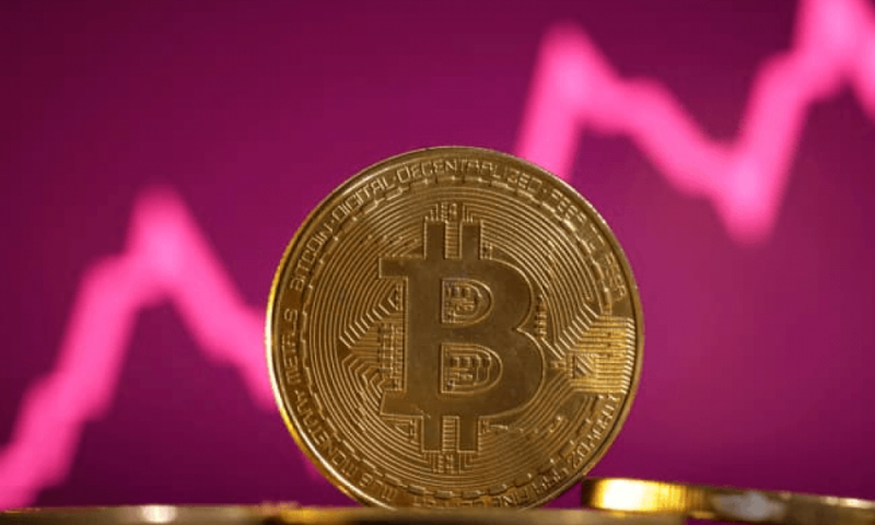 Биткоин поднялся до 000 в преддверии решения ФРС, поскольку Трамп готовится к длительной блокаде Ормузского пролива