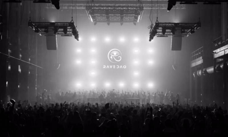 Малоизвестный токен RAVE только что показал рост на 6000% - и трейдеры пытаются понять, почему так происходит