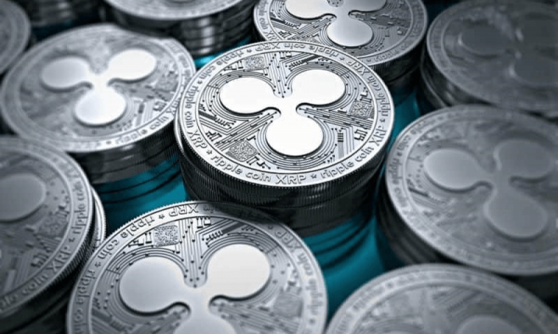 ETF на XRP привлекают приток средств, а фонды, инвестирующие в биткоин и Ethereum, испытывают трудности